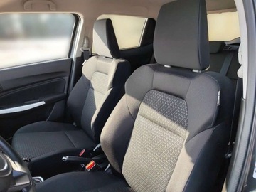 Suzuki Swift VI 2023 Suzuki Swift Salon PL 1,2 benz Niski Przebieg Premium Plus 1.2 Hybryda 83KM, zdjęcie 21