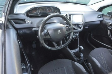 Peugeot 208 I Hatchback 3d 1.2 VTI 82KM 2014 Peugeot 208 1.2 Benzyna doinwestowany nawigacja gw, zdjęcie 10