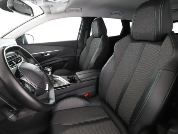 Peugeot 3008 II Crossover Facelifting  1.2 PureTech 130KM 2022 Peugeot 3008 AllurePack półskóra navi kamera, zdjęcie 12