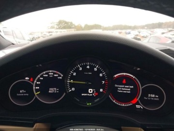 Porsche Cayenne III 2023 Porsche Cayenne E-Hybrid Platinum Edition 2023 3.0 Hybryda 335KM, zdjęcie 3