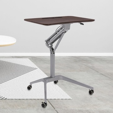 Мобильный компьютерный стол