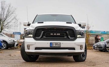 Dodge Ram IV 2015 Dodge RAM Dodge RAM IV 5.7 HEMI Sport 4X4 394KM 5.7 BenzynaLPG 394KM, zdjęcie 2