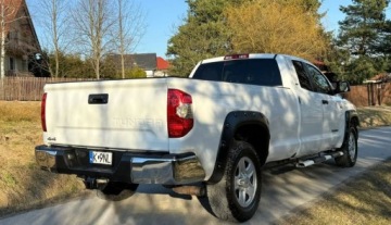 Toyota Tundra II 2014 Toyota Tundra Toyota Tundra 5.7 4x4 Double Cab Limited 5.7 Benzyna 381KM, zdjęcie 7