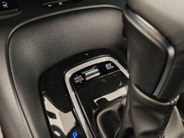 Toyota Corolla XII Sedan Facelifting 1.8 Hybrid 140KM 2025 Od ręki - Comfort 1.8 Hybrid 140KM | Podgrzewane fotele!, zdjęcie 12