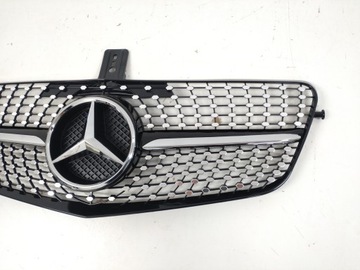 Решетка радиатора GRILL Mercedes W212 09-13 E-класс