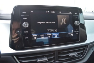 Volkswagen T-Roc I SUV Facelifting 1.5 TSI ACT 150KM 2022 Volkswagen T-Roc SalonPL 150KM TSI DSG Life 17 ZimowySiedzenia komfortoweV, zdjęcie 17