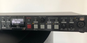 Рекордер Fostex UR-2 для SDHC-карт и флешек
