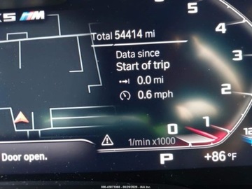 BMW X5 G05 2021 BMW X5 M50i 2021 4.4l 4.4 Benzyna 523KM, zdjęcie 10