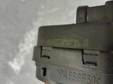 RENAULT MEGANE I SCENIC ILIFT I FL SILNICZEK REGULACJI LAMPY 7700840141