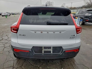 Volvo XC40 2021 Volvo XC 40 T5 R-Design 2021 2.0L 2.0 Benzyna 248KM, zdjęcie 2