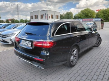 Mercedes Klasa E W213 2022 Mercedes-Benz Klasa E AMG Line Automat Kamera przod i tyl Full LED 2.0, zdjęcie 6