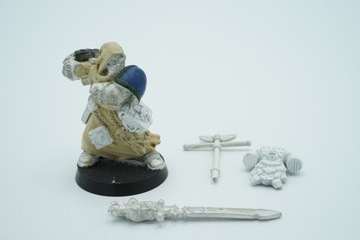 Warhammer 40k Dark Angels Ezekiel Grand Master Librarian figurka metal