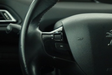 Peugeot 308 II SW 1.2 PureTech 130KM 2015 Peugeot 308 1.2 PureTech, Salon Polska, Navi, zdjęcie 15