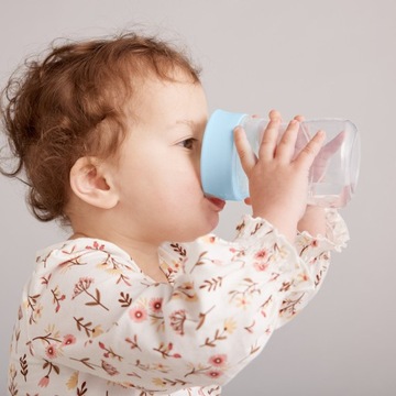 ТРЕНИРОВОЧНАЯ КРУЖКА B.BOX ДЛЯ НАУЧЕНИЯ ПИТЬ ШАЛФЕЙ, 240 МЛ, КАК СТЕКЛЯННАЯ КРУЖКА