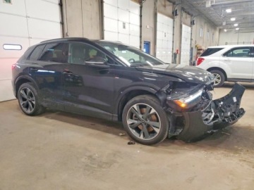 Audi Q4 e-tron 50 299KM 2023 Audi Q4 e-tron 2023r., Premium Plus,, od ubezpieczalni Elektryczny 299KM, zdjęcie 3