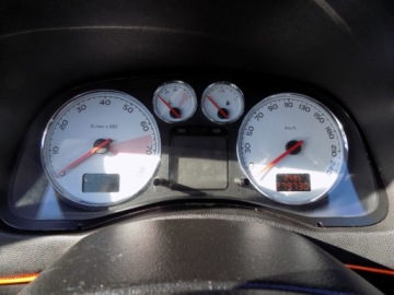 Peugeot 307 II Hatchback 2.0 16V 140KM 2005 Peugeot 307 BIALOLEKA 2.0 Benzyna LPG (140 KM), 2005r. prod. KOMIS TYSI, zdjęcie 9