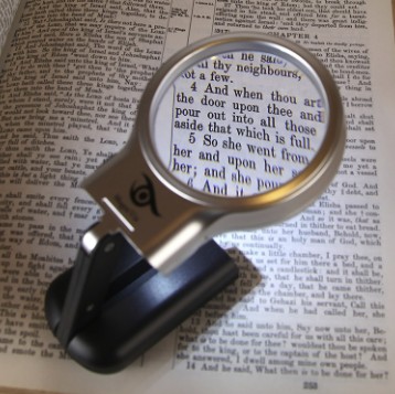 ПРОФЕССИОНАЛЬНАЯ СКЛАДНАЯ УВЕЛИЧИТЕЛЬНАЯ УВЕЛИЧИТЕЛЬНАЯ ЛУПА, РУЧНАЯ/НАСТОЛЬНАЯ, СО СВЕТОДИОДАМИ 3x 60 мм