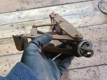 СТАРЫЙ АВТОМОБИЛЬНЫЙ ДОМКРАТ, АВТОМОБИЛЬНЫЙ ПОДЪЕМНИК ТРАПЕЦОВИДНЫЙ, PRL, ОРИГИНАЛ