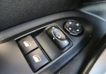 DS 4 I Hatchback (Citroen) 1.6 VTi 120KM 2012 Citroen DS4 1.5 Benzyna 119KM 1.6 Benzyna 120KM, zdjęcie 17