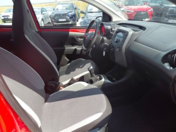 Toyota Aygo II Hatchback 3d Facelifting 1.0 VVT-i 72KM 2021 Toyota Aygo 1.0 VVT-i X-play II (2014-) TOYOTA Ayg, zdjęcie 8