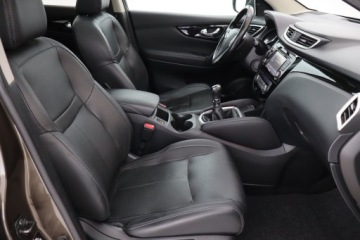 Nissan Qashqai II Crossover 1.6 dCi 130KM 2017 Nissan Qashqai 1.6 dCi, Skóra, Navi, Klima, zdjęcie 8