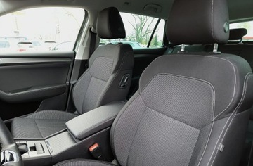 Skoda Superb III Kombi Facelifting 2.0 TSI 190KM 2020 Skoda Superb Combi Style 2.0 TSI 190KM DSG Salon P, zdjęcie 10