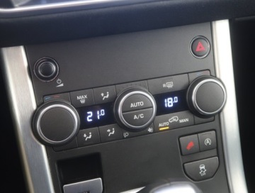 Land Rover Range Rover Evoque I SUV 5d Facelifting 2.0D eD4 150KM 2017 Land Rover Range Rover Evoque TD4, Salon Polska, zdjęcie 11