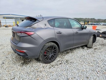 Maserati Levante 2022 Maserati Levante 424 hp, Modena, 3L, od ubezpieczalni 3.0 Benzyna 424KM, zdjęcie 5