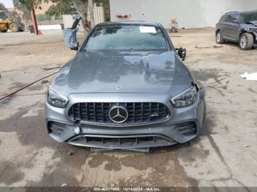 Mercedes Klasa E W213 2022 Mercedes-Benz Klasa E 2022r., 4x4, 3.0L 3.0 Benzyna 429KM, zdjęcie 6