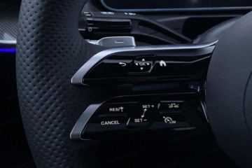 Mercedes CLE Coupe 2.0 300 258KM 2025 MERCEDES-BENZ CLE 300 4-Matic AMG Line 2.0 (258KM) 2025, zdjęcie 9