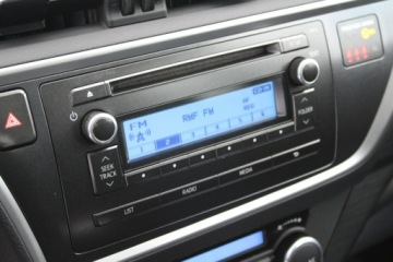 Toyota Auris II Touring Sports Facelifting 1.4 D-4D 90KM 2015 Toyota Auris Salon Polska Gwarancja Klima AU, zdjęcie 19