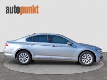 Volkswagen Passat B8 Variant Facelifting 1.5 TSI EVO 150KM 2022 Volkswagen Passat VW Passat 1.5 TSI Evo Business DSG IQ Drive pakiet Comfo, zdjęcie 7