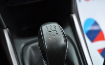 Peugeot 2008 I SUV 1.2 VTi 82KM 2013 Peugeot 2008 Benzyna Klimatyzacja 1.2 Benzyna 82KM, zdjęcie 28