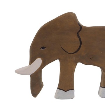 Коллекция деревянных фигурок животных