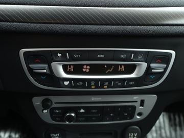 Renault Megane III Hatchback Facelifting 2013 dCi 110KM 2013 Renault Megane 1.5 dCi, Salon Polska, Klima, zdjęcie 12