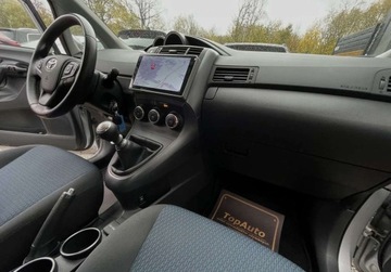 Toyota Verso Minivan Facelifting 1.6 Valvematic 132KM 2016 Toyota Verso 1.6 33.000KM GWARANCJA ZAREJESTROWANA Kamera navi 2KPL KOL, zdjęcie 15