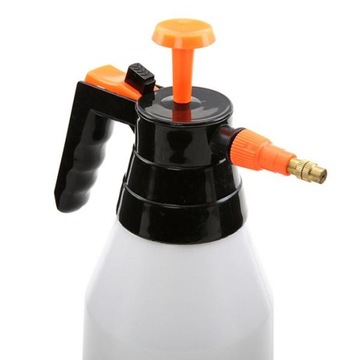 ОПРЫСКИВАТЕЛЬ K2 С НАСОСОМ KARCHER 1,5 Л