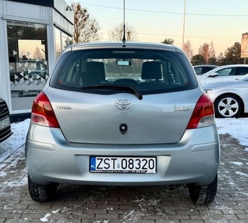 Toyota Yaris II Hatchback 5d 1.0 VVT-i 69KM 2009 Toyota Yaris Toyota Yaris KRAJOWA salon PL oryginalny przebieg KLIMATYZACJA, zdjęcie 4
