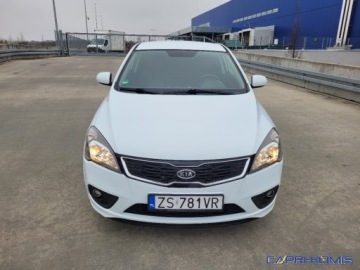 Kia Proceed 2012 Kia ProCeed 1.6i I wlasciciel z Niemiec Bezwypadkowa 1.6 Benzyna 126KM, zdjęcie 16