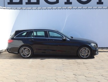 Mercedes Klasa C W205 Kombi Facelifting 2.0 300d 245KM 2019 Mercedes C C 300 d, 241 KM, Automat, Skóra, Navi, zdjęcie 5