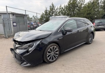 Toyota Corolla XII TS Kombi 1.8 Hybrid 122KM 2019 Toyota Corolla Touring Sports 1.8 VVT-i Hybrid 2019r Navi kamera 1.8