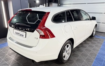 Volvo V60 I Kombi Facelifting 1.5 T3 DRIVE-E 152KM 2017 Volvo V60 Polski salon _ Pierwszy wlasciciel _ 1.5 Benzyna 152KM, zdjęcie 15