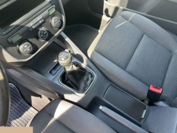 Volkswagen Golf V Hatchback 1.9 TDI 105KM 2008 Volkswagen Golf 1.9 TDI DPF Trendline 105KM 2008r, zdjęcie 17