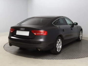 Audi A5 8T Coupe 2.0 TFSI 211KM 2011 Audi A5 2.0 TFSI, Salon Polska, 4X4, Automat, zdjęcie 4