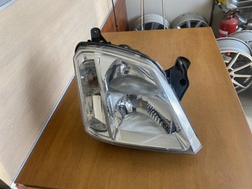 LAMPA PRZEDNIA PRAWA OPEL MERIVA A I 93321053