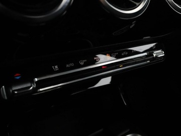 Mercedes Klasa A W177/V177 2022 Mercedes A 180 FV23% navi półskóra grzane, zdjęcie 30