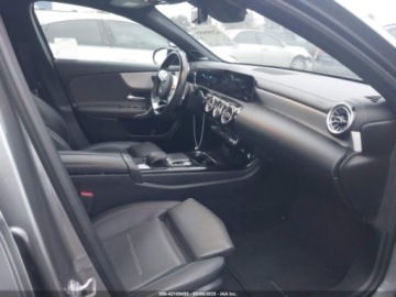 Mercedes Klasa A W177/V177 2019 Mercedes-Benz Klasa A 220 2019 2.0l 2.0 Benzyna 188KM, zdjęcie 10