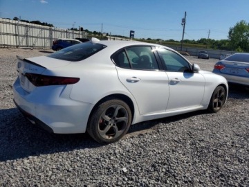 Alfa Romeo Giulia II Sedan 2.0 TBi 280KM 2017 Alfa Romeo Giulia 2017 ALFA ROMEO GIULIA TI Q4 2.0 Benzyna 280KM, zdjęcie 4
