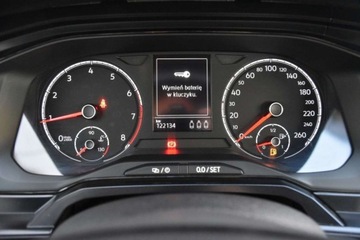 Volkswagen Polo V Hatchback 3d Facelifting 1.0 75KM 2017 Volkswagen Polo SalonPL 75KM MPI Trendline Pakiety Czujniki x2 Klimatyzajc, zdjęcie 11