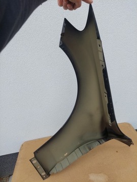 MERCEDES C W205 КРЫЛО ПЕРЕДНЕЕ ПРАВОЕ, ЧЕРНОЕ